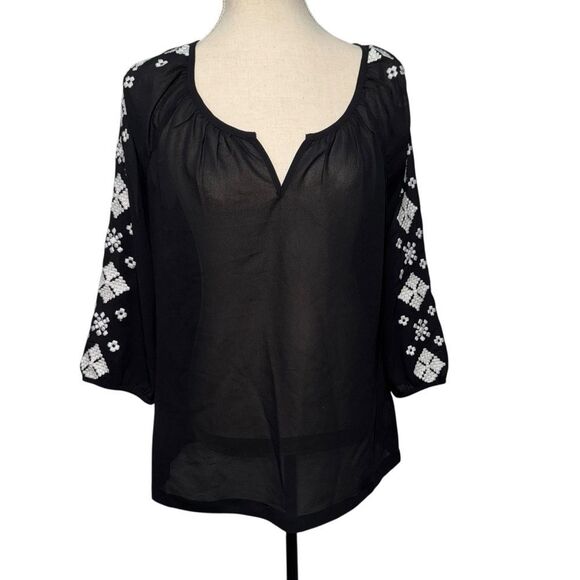 Old Navy Solid Black Dressy Blouse with White Embroidery V Neck Sheer size M - Picture 8 of 13